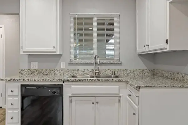 1613 Pimlico DR, Modesto, CA 95350