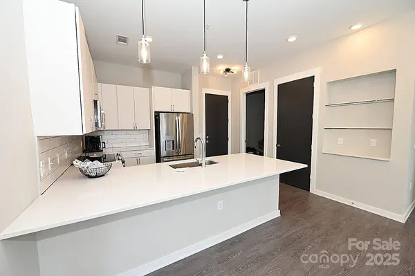 3630 N Davidson ST, Charlotte, NC 28205