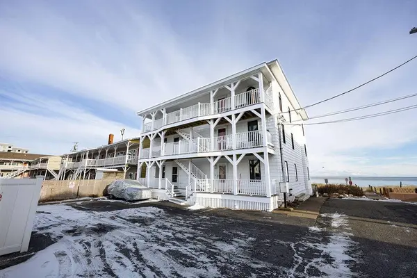 2 Kinney AVE #2, Old Orchard Beach, ME 04064