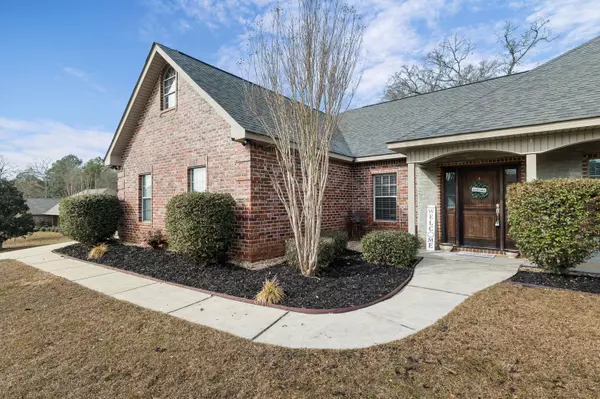 6 Katherine Ave., Sumrall, MS 39482