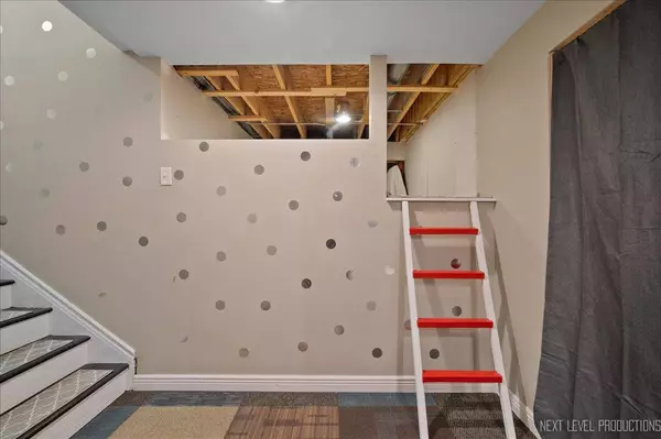 908 Bittersweet Lane, Shorewood, IL 60404