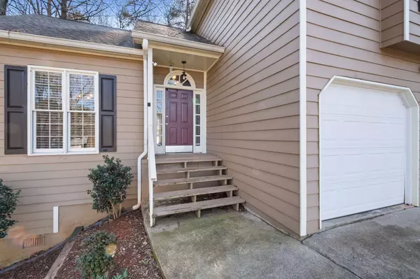 1934 Hobson Ct SW, Marietta, GA 30064-4828