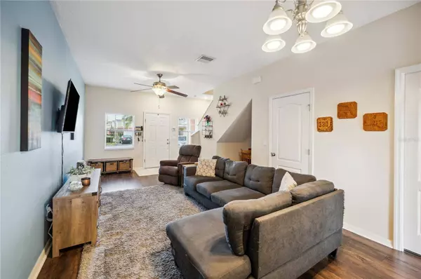 4235 WINDING VINE DR #148, Lakeland, FL 33812