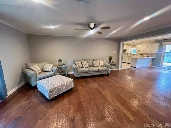 1912 Osage Dr Drive, North Little Rock, AR 72116