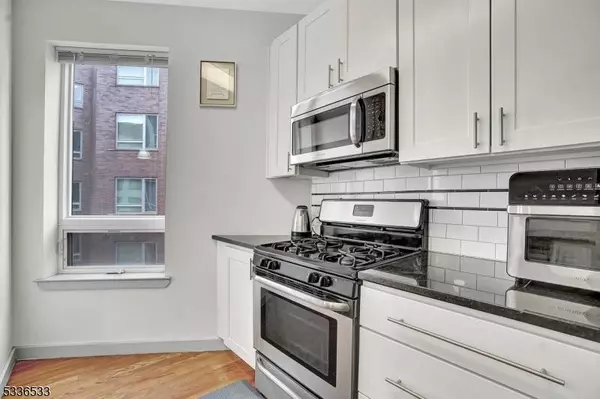 52 Lincoln Ave #305, City Of Orange Twp., NJ 07050