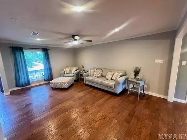 1912 Osage Dr Drive, North Little Rock, AR 72116