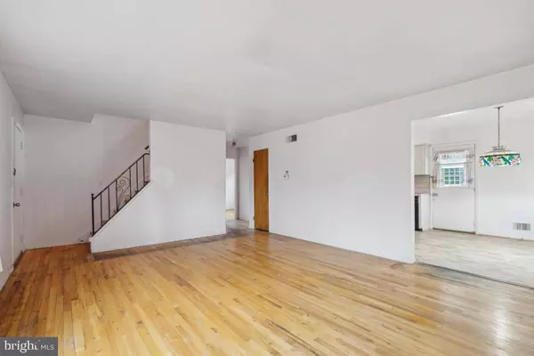 41 GREENFIELD AVE, Lawrenceville, NJ 08648