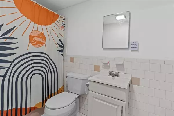 50 Danbury Dr #5, Methuen, MA 01844