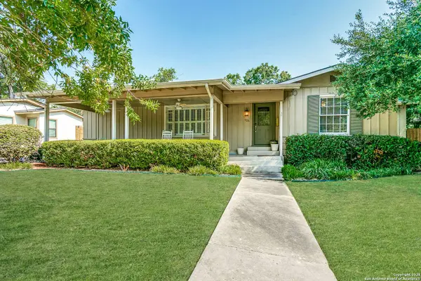 1125 Wiltshire Ave, Terrell Hills, TX 78209-2854