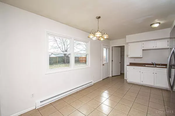 820 Ashtree Dr, Eaton, OH 45320