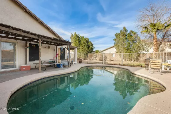 12858 W WILSHIRE Drive, Avondale, AZ 85392