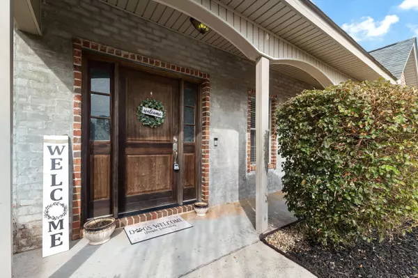 6 Katherine Ave., Sumrall, MS 39482