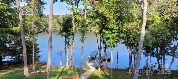 730 Mountain Shore DR, Denton, NC 27239