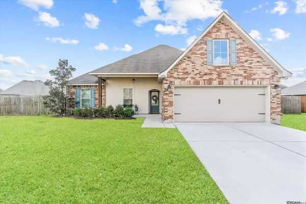 13790 Arbor Walk Dr, Denham Springs, LA 70726