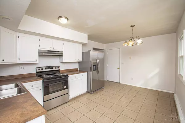 820 Ashtree Dr, Eaton, OH 45320