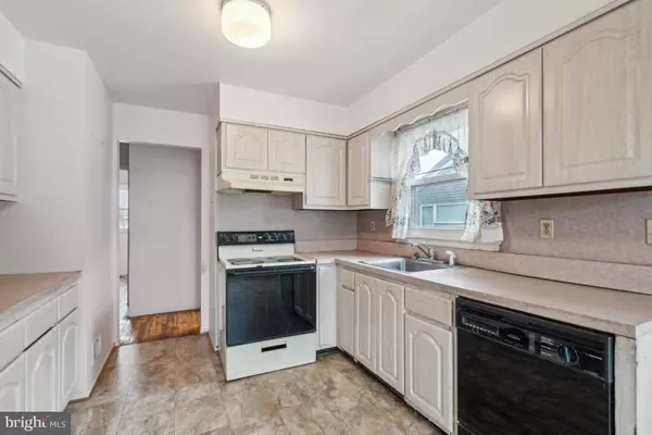 41 GREENFIELD AVE, Lawrenceville, NJ 08648