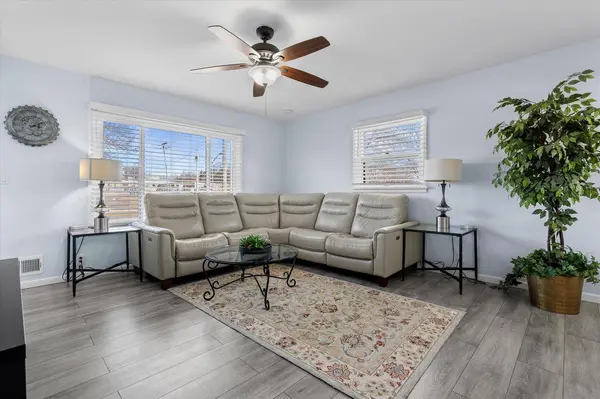 913 N Moreland BOULEVARD, Waukesha, WI 53188