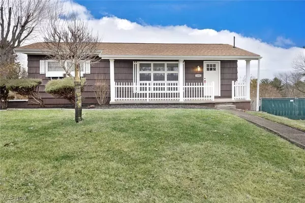 131 Loretta AVE, Follansbee, WV 26037