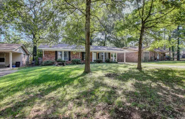 1005 Towering Oaks Drive, Jacksonville, AR 72076