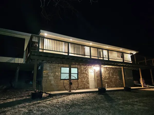 41 W Schapville Road, Scales Mound, IL 61075