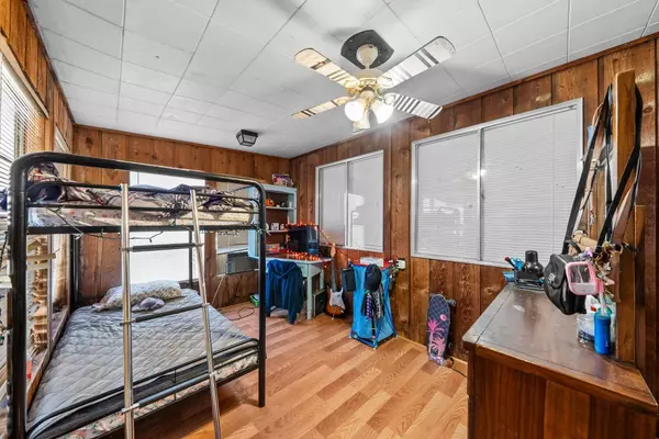 1137 Iroquois DR, Burnet, TX 78611