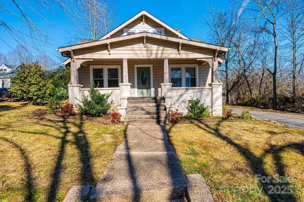 414 Woodsway LN NW, Lenoir, NC 28645