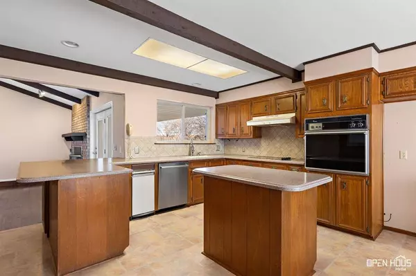 4500 W Misty Valley Street, Wichita Falls, TX 76310