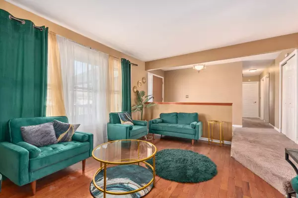 535 EMERSON Circle, Bolingbrook, IL 60440