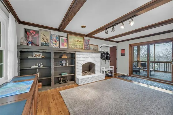 9912 W 65th PL, Merriam, KS 66203