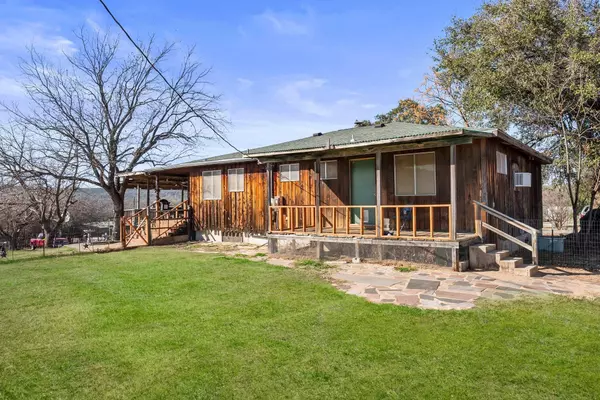 1137 Iroquois DR, Burnet, TX 78611