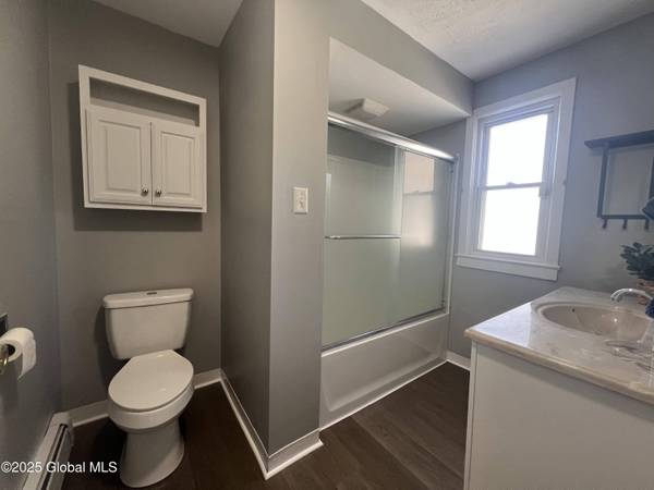 198 Chapman Drive, Amsterdam, NY 12010