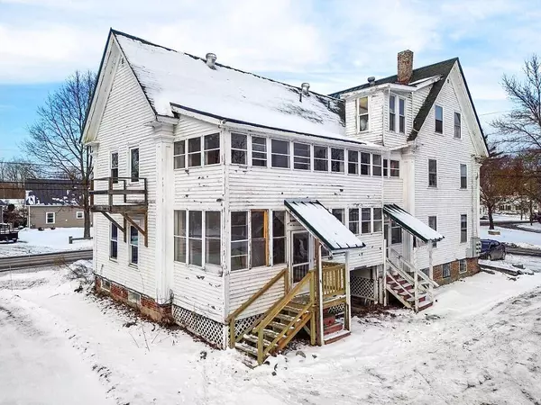 335 Main ST, Vassalboro, ME 04989