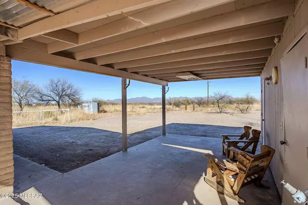 6190 S Marstellar Road, Tucson, AZ 85735