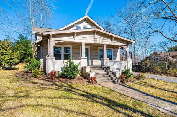 414 Woodsway LN NW, Lenoir, NC 28645