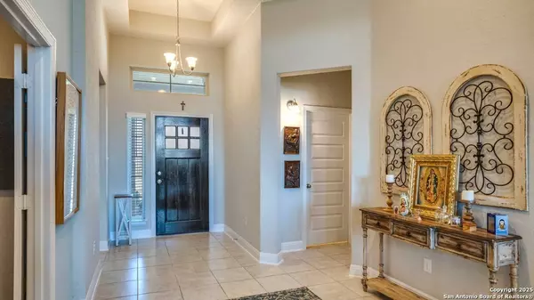 709 Oitavos Street, Schertz, TX 78108