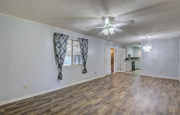 1005 Towering Oaks Drive, Jacksonville, AR 72076