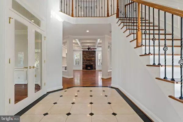 801 GRACE MEADOW CT, Great Falls, VA 22066