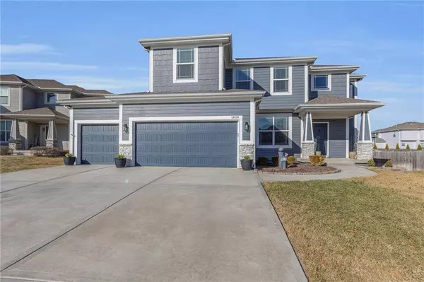 19018 W 169th ST, Olathe, KS 66062