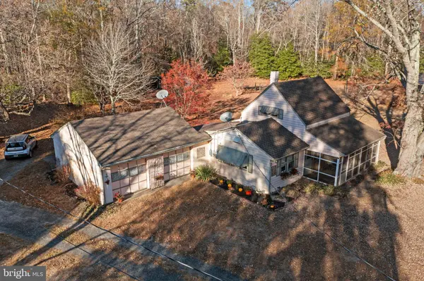 206 BURRS MILL RD, Southampton, NJ 08088