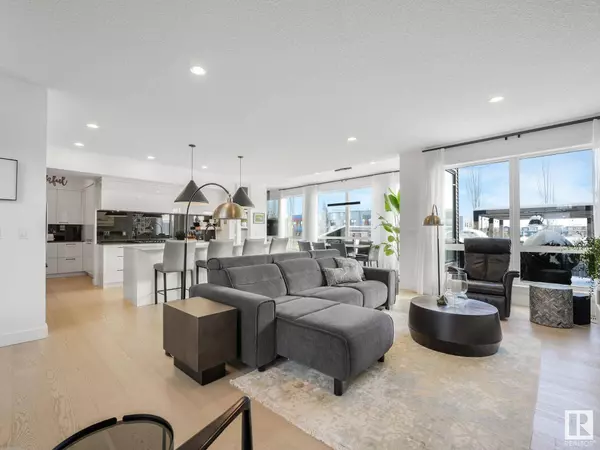 6609 KNOX PL SW, Edmonton, AB T6W 1A5