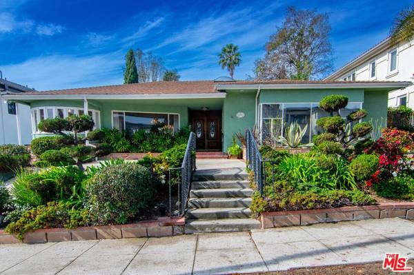 2241 Duxbury Cir, Los Angeles, CA 90034