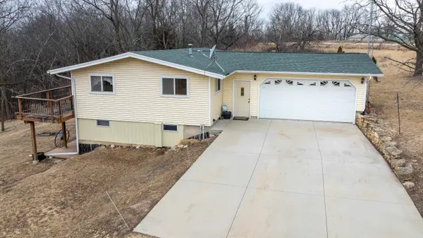 41 W Schapville Road, Scales Mound, IL 61075