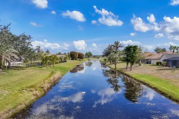 604 BOUNDARY BLVD, Rotonda West, FL 33947