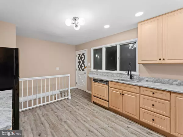 418 WEDGEWOOD DR, Turnersville, NJ 08012