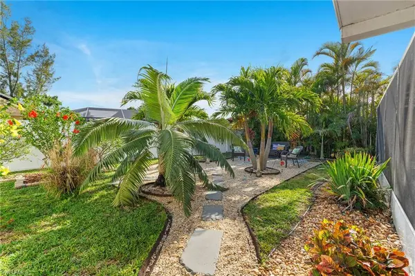 444 SW 21st ST, Cape Coral, FL 33991