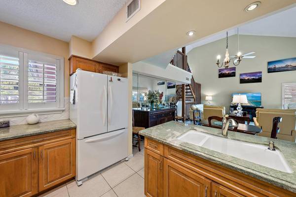 2602 N Fairway DR, Jupiter, FL 33477