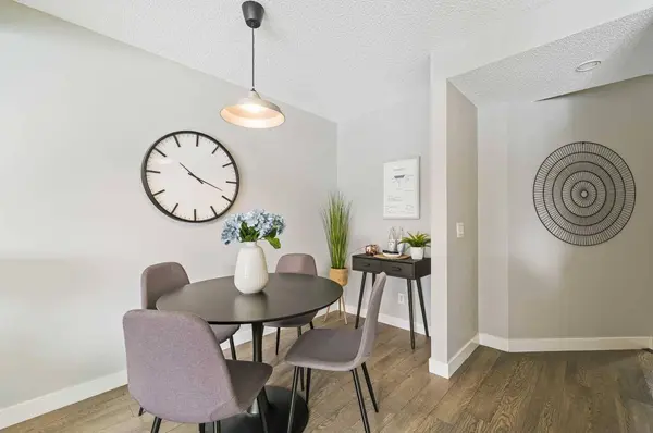 1308 154 AVE SW, Calgary, AB T2Y 3E5