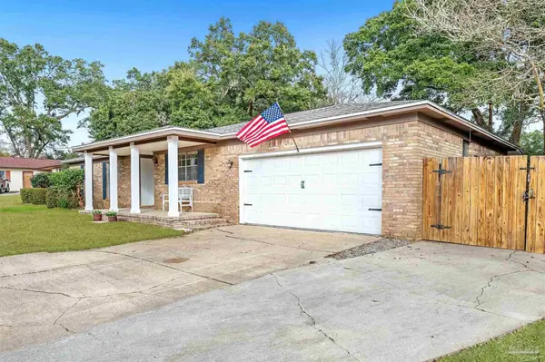 9450 Plainfield Ave, Pensacola, FL 32514