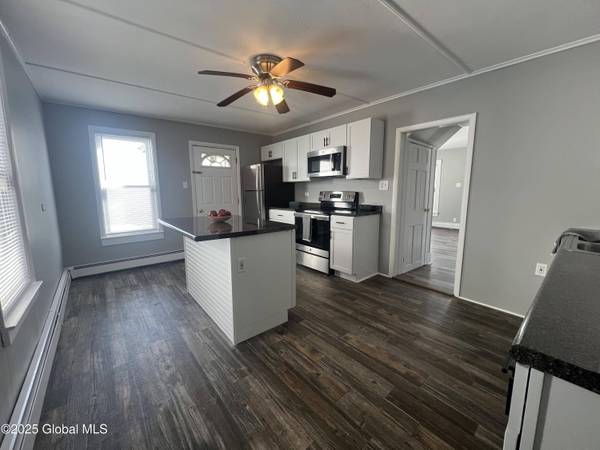 198 Chapman Drive, Amsterdam, NY 12010