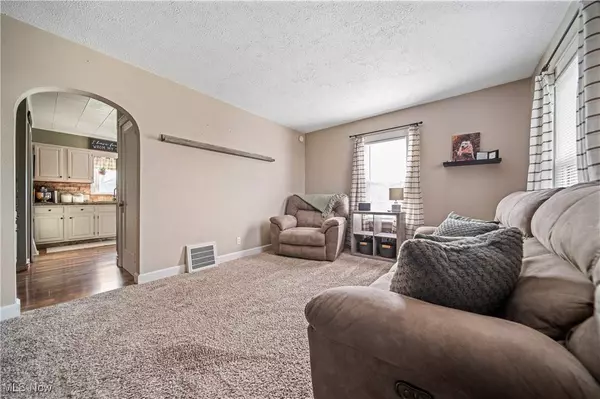 9332 Chestnut AVE SE, East Sparta, OH 44626